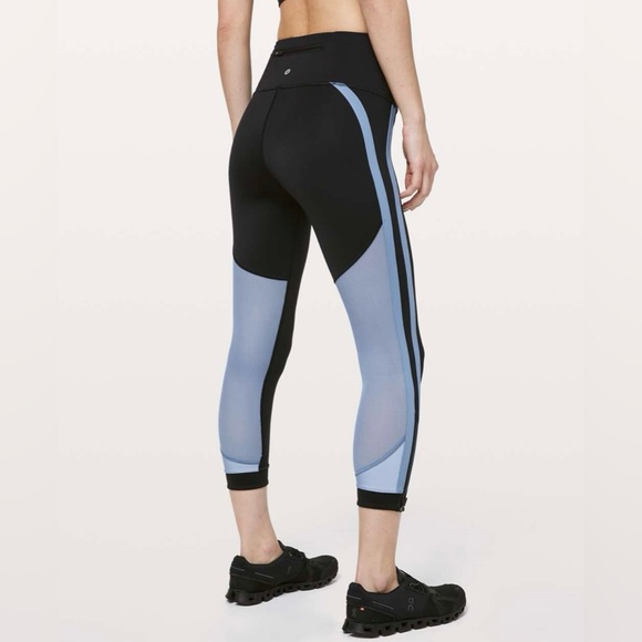 Lululemon Zip The Line Crop Black Blue Leggings Women's Size 6 - Picture 1 of 13